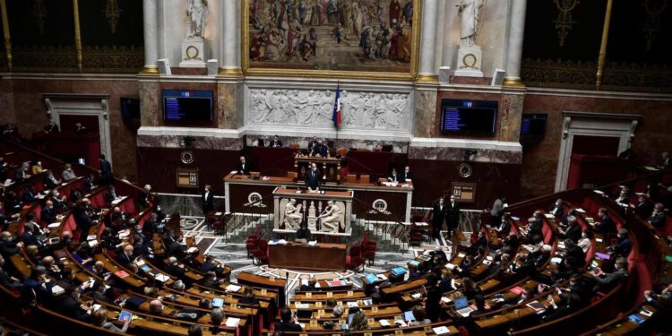 Pass sanitaire : Le Parlement valide, la vaccination progresse en France 2 - Le Progrès Egyptien Pass sanitaire : Le Parlement valide, la vaccination progresse en France 1 - Le Progrès Egyptien