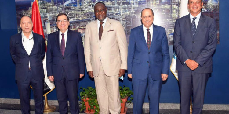 Entretien sur les opportunités de coopération avec la Société Financière Africaine 2 - Le Progrès Egyptien Entretien sur les opportunités de coopération avec la Société Financière Africaine 1 - Le Progrès Egyptien