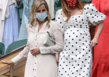 Princesse Beatrice, très enceinte pour sa première sortie officielle