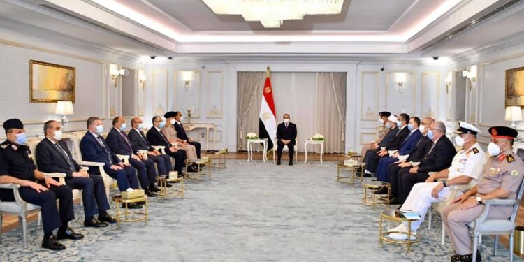 Alamein : Al-Sissi préside une réunion au QG du gouvernement 1 - Le Progrès Egyptien