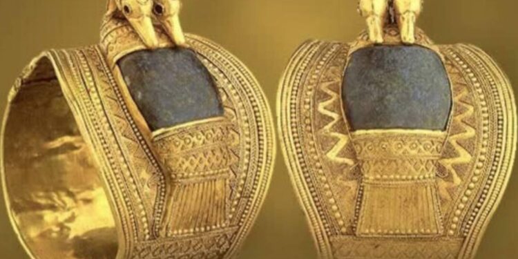 Bracelets aux oies de Ramsès II 2 - Le Progrès Egyptien Bracelets aux oies de Ramsès II 1 - Le Progrès Egyptien