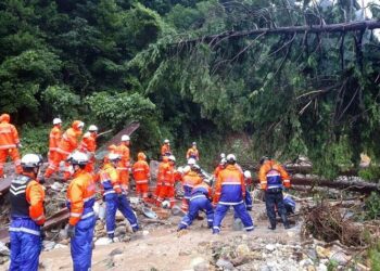Japon : Inondations après des pluies torrentielles
