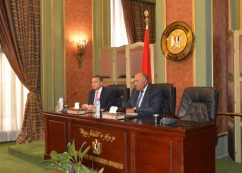 Choucri avec les ambassadeurs partant pour l’étranger :