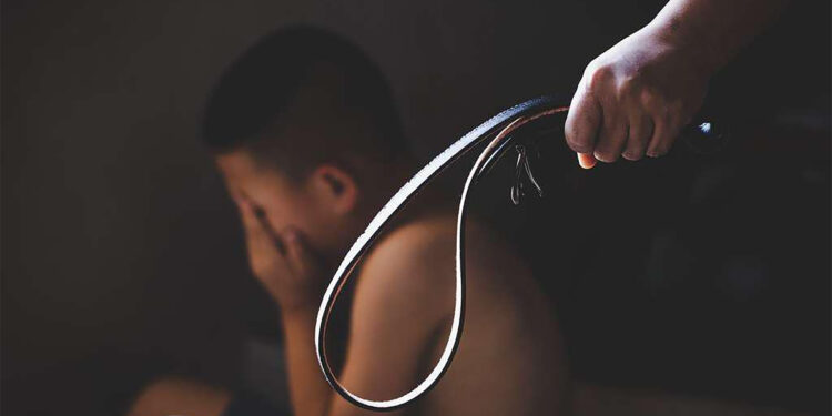 Les châtiments corporels nuisent au développement des enfants 2 - Le Progrès Egyptien Les châtiments corporels nuisent au développement des enfants 1 - Le Progrès Egyptien