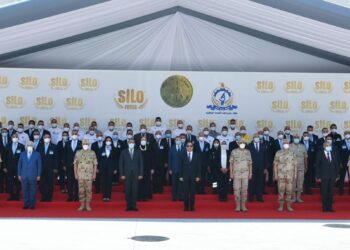 Tournée du Président dans la nouvelle cité d’industries alimentaires “Silo Foods”.
