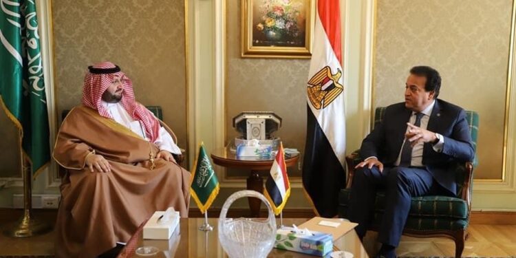 L'Enseignement supérieur loue le rôle de l'AOU 1 - Le Progrès Egyptien