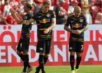 Foot : Leipzig battu d’entrée, la Bundesliga pleure Gerd Müller