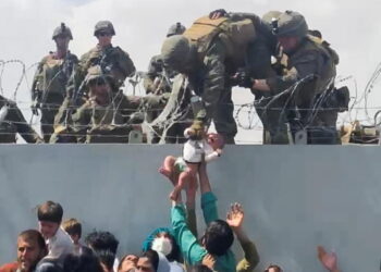 Les talibans accusés d’entraver le départ des Afghans