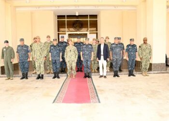 Base de Bérénice : Visite du commandant des forces navales du CENTCOM