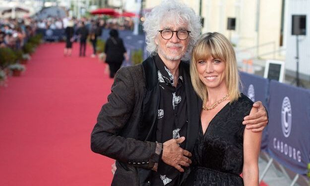 Louis Bertignac and Laetitia Brichet attending the red carpet as part of the 35th Cabourg Film Festival in Cabourg, France on June 11, 2021. Photo by Aurore Marechal/ABACAPRESS.COM  | 768601_032 Cabourg France