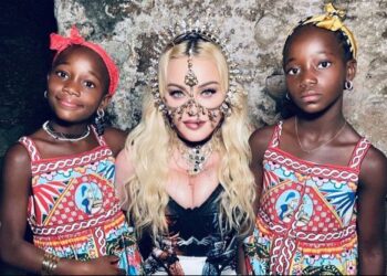 Madonna célèbre les 9 ans de ses jumelles