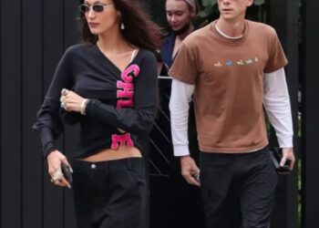 Bella Hadid, virée à Londres avec son petit ami