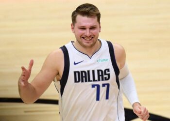 NBA : Cinq saisons de plus pour Doncic chez les Dallas Mavericks