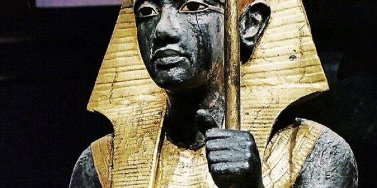 Statue Ka de Toutânkhamon 2 - Le Progrès Egyptien Statue Ka de Toutânkhamon 1 - Le Progrès Egyptien