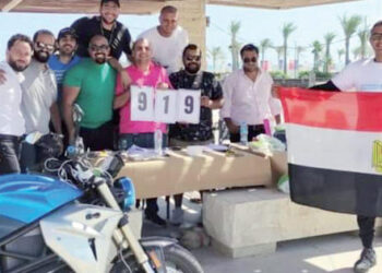 Nouvelle Alamein : Un record à moto !