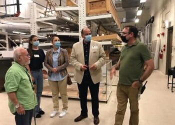 Le Consul général d’Egypte à Chicago fasciné par “L’Egypte pharaonique”