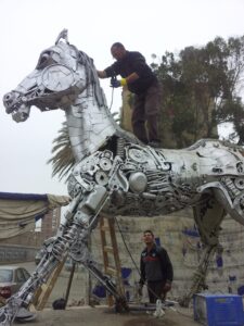 Quand la ferraille devient des œuvres d'art distinctives 10 - Le Progrès Egyptien Quand la ferraille devient des œuvres d'art distinctives 9 - Le Progrès Egyptien