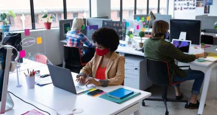 Le télétravail en groupe, meilleure stratégie contre le Covid 1 - Le Progrès Egyptien