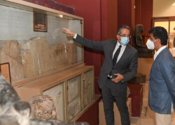 Le ministre saoudien du Tourisme ébloui par le Musée du Caire