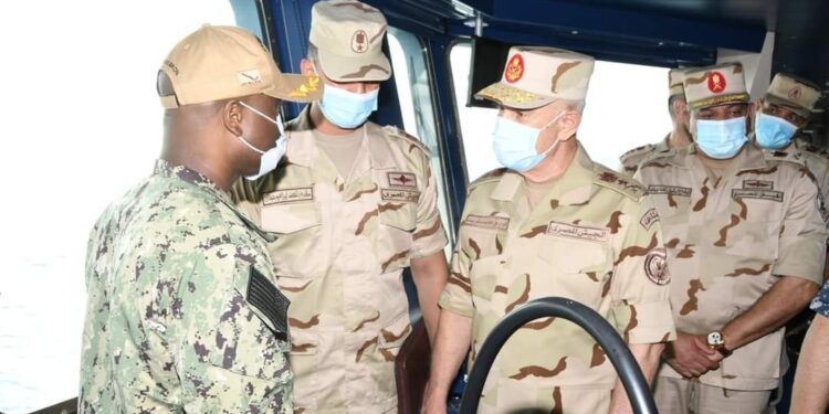 Le chef d'état-major des forces armées assiste à l'une des activités de l'exercice "Bright Star 2021" 2 - Le Progrès Egyptien Le chef d'état-major des forces armées assiste à l'une des activités de l'exercice "Bright Star 2021" 1 - Le Progrès Egyptien