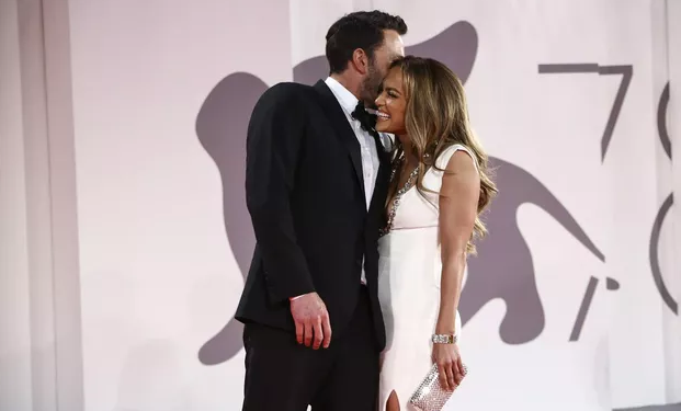 Jennifer Lopez et Ben Affleck enflamment Venise 1 - Le Progrès Egyptien