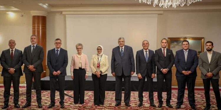 La ministre de la Santé s’entretient avec GE Healthcare 2 - Le Progrès Egyptien La ministre de la Santé s’entretient avec GE Healthcare 1 - Le Progrès Egyptien