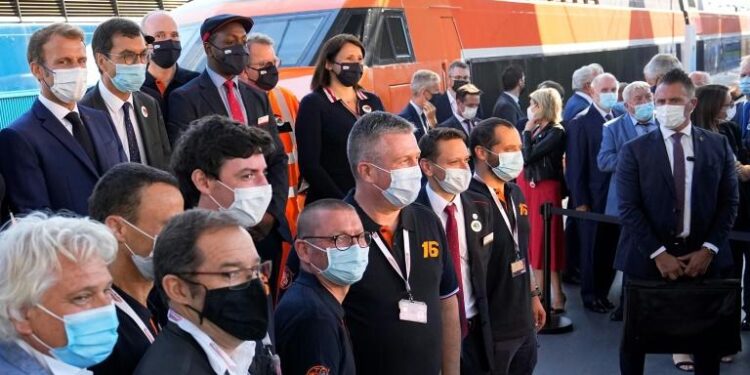 La SNCF fête les 40 ans du TGV, avec Macron 1 - Le Progrès Egyptien