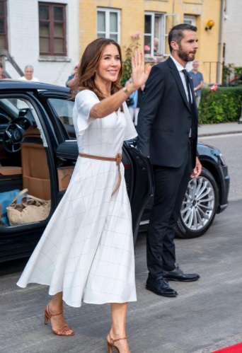 Danemark : Mary rayonnante pour ouvrir la 1ère école primaire internationale 2 - Le Progrès Egyptien Danemark : Mary rayonnante pour ouvrir la 1ère école primaire internationale 1 - Le Progrès Egyptien