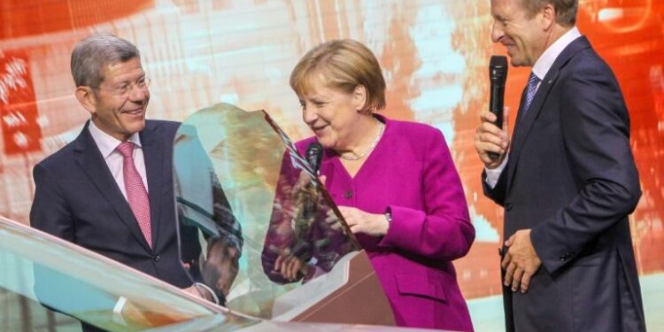 Allemagne : Dernier salon de l’automobile pour Merkel 2 - Le Progrès Egyptien Allemagne : Dernier salon de l’automobile pour Merkel 1 - Le Progrès Egyptien