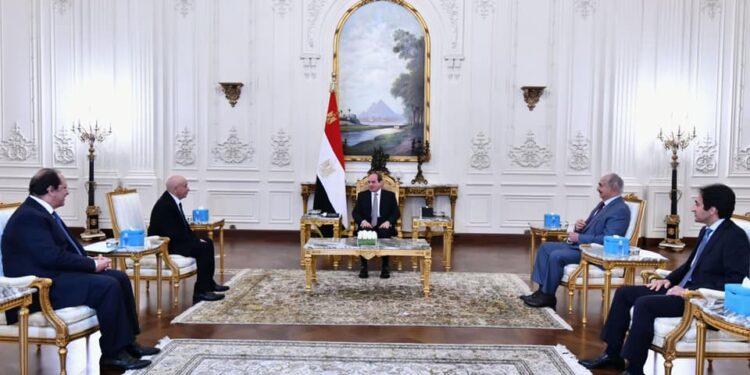 Al-Sissi reçoit Saleh et Haftar 2 - Le Progrès Egyptien Al-Sissi reçoit Saleh et Haftar 1 - Le Progrès Egyptien