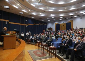 Transport : Réunion élargie avec le personnel du port de Damiette