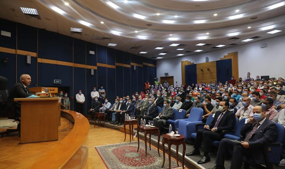 Transport : Réunion élargie avec le personnel du port de Damiette 2 - Le Progrès Egyptien Transport : Réunion élargie avec le personnel du port de Damiette 1 - Le Progrès Egyptien