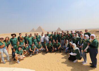 Forum égypto-russe : Les jeunes au pied des Pyramides