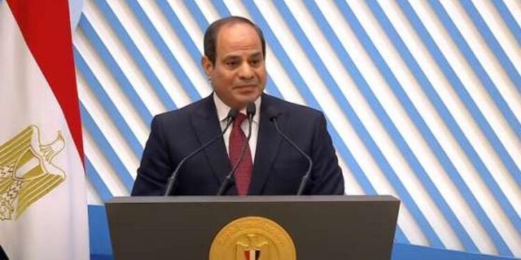 Remise des médailles aux premiers diplômés des écoles militaires 2 - Le Progrès Egyptien Remise des médailles aux premiers diplômés des écoles militaires 1 - Le Progrès Egyptien