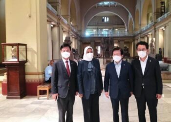 Musée égyptien  : Le président  de l’Assemblée sud-coréenne fasciné par les antiquités