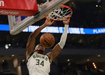 NBA : Les Bucks envoient du bois d’entrée de saison