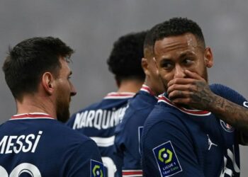 PSG: Neymar prévient que les joueurs doivent “mieux (se) comprendre”