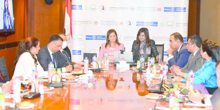 Eloge des efforts des ministères de l’Immigration et de la Planification 1 - Le Progrès Egyptien