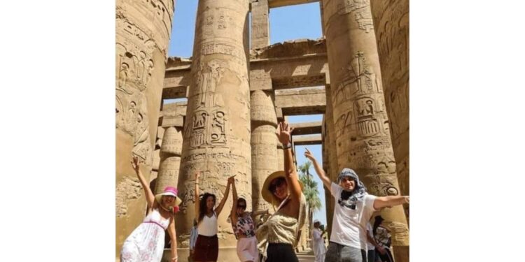 Les touristes étrangers saluent la sécurité régnant en Egypte 2 - Le Progrès Egyptien Les touristes étrangers saluent la sécurité régnant en Egypte 1 - Le Progrès Egyptien