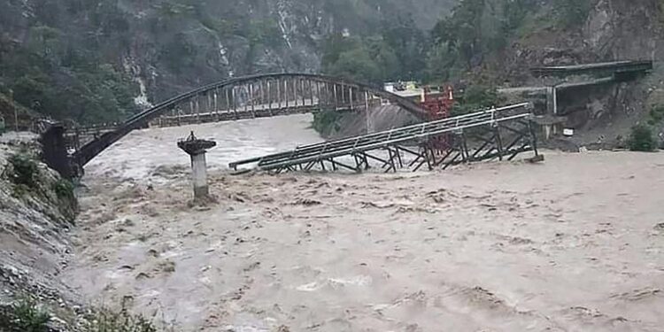 Inondations : Plus de 100 morts en Inde et au Népal 2 - Le Progrès Egyptien Inondations : Plus de 100 morts en Inde et au Népal 1 - Le Progrès Egyptien