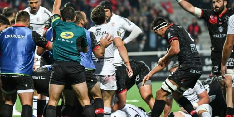 Top 14 : Le leader Toulouse cède à Lyon 2 - Le Progrès Egyptien Top 14 : Le leader Toulouse cède à Lyon 1 - Le Progrès Egyptien