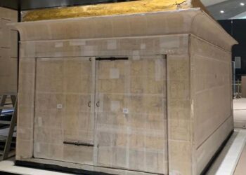 Transfert du 2e compartiment de Toutankhamon au GME