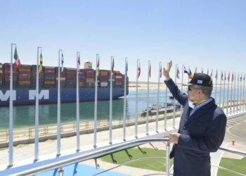 Le Canal de Suez, la meilleure destination pour les navires en transit