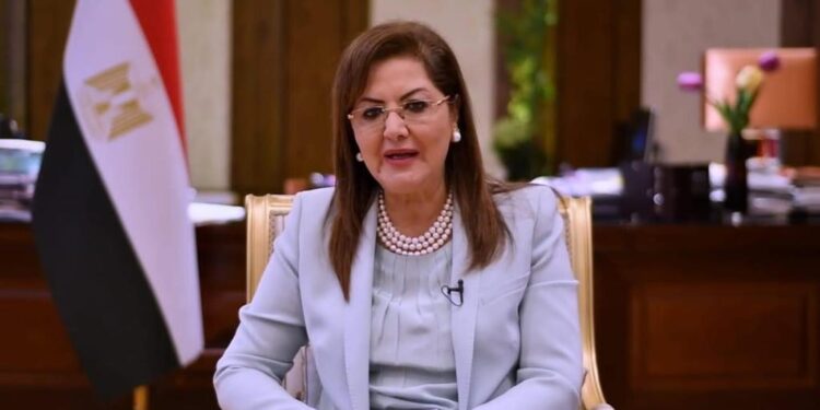 La ministre du Plan au "Sommet des leaders mondiaux des investissements" 2 - Le Progrès Egyptien La ministre du Plan au "Sommet des leaders mondiaux des investissements" 1 - Le Progrès Egyptien