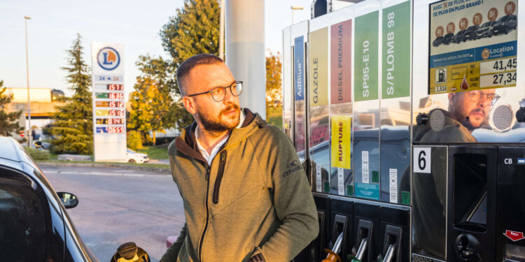 Transition énergétique : Sortir de l’urgence et des expédients 1 - Le Progrès Egyptien Si légende absente me contacter : Raphaël helle 06 70 07 98 81