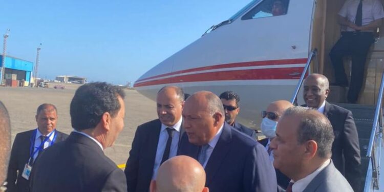Le ministre égyptien des AE arrive à Tripoli 2 - Le Progrès Egyptien Le ministre égyptien des AE arrive à Tripoli 1 - Le Progrès Egyptien
