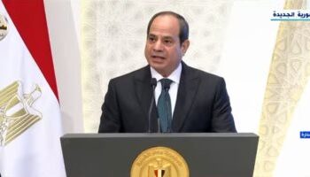 Al-Sissi rend hommage au professeur Ahmed Omar Hachem