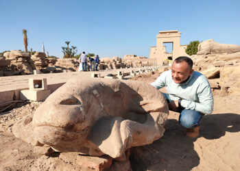 Karnak : Début de restauration des têtes de béliers