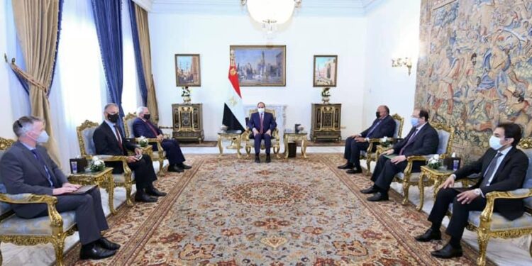 Le Président Al-Sissi reçoit le chef de la commission des relations extérieures au Sénat US 2 - Le Progrès Egyptien Le Président Al-Sissi reçoit le chef de la commission des relations extérieures au Sénat US 1 - Le Progrès Egyptien