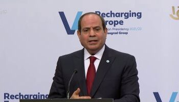 Al-Sissi à Visegrad : Nous sommes une direction qui respecte son peuple et s’efforce pour sa progression
